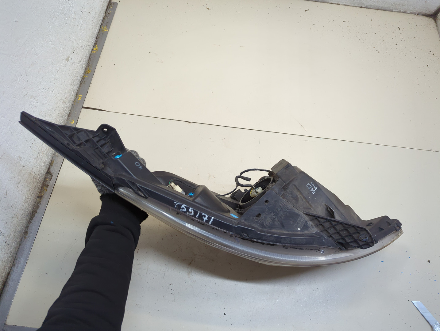 Фара правая