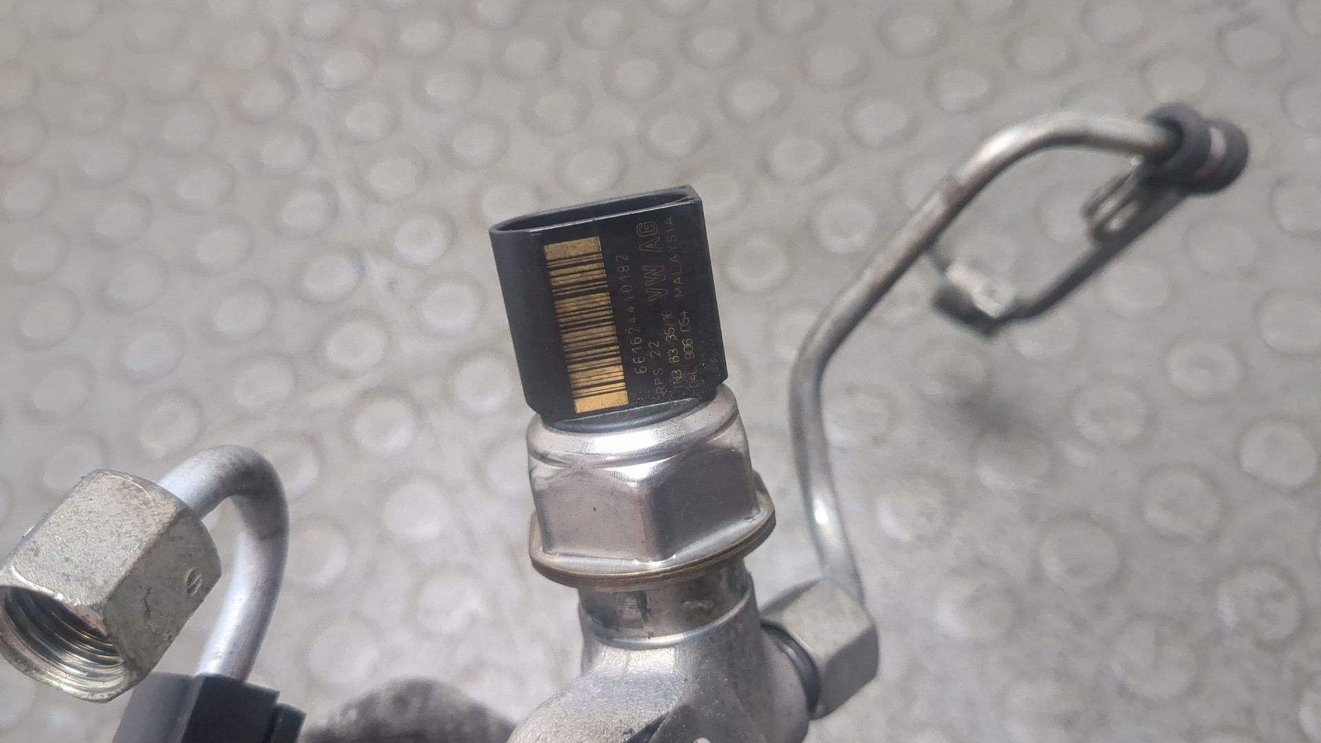 Рейка топливная (рампа)