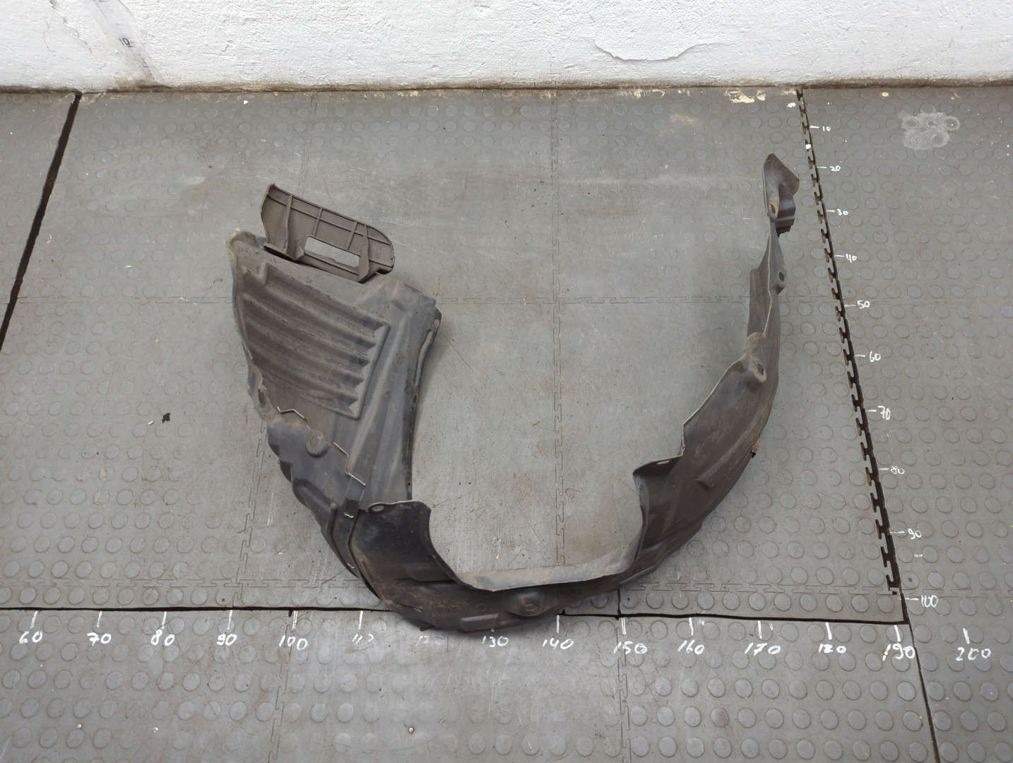 Локер передний левый