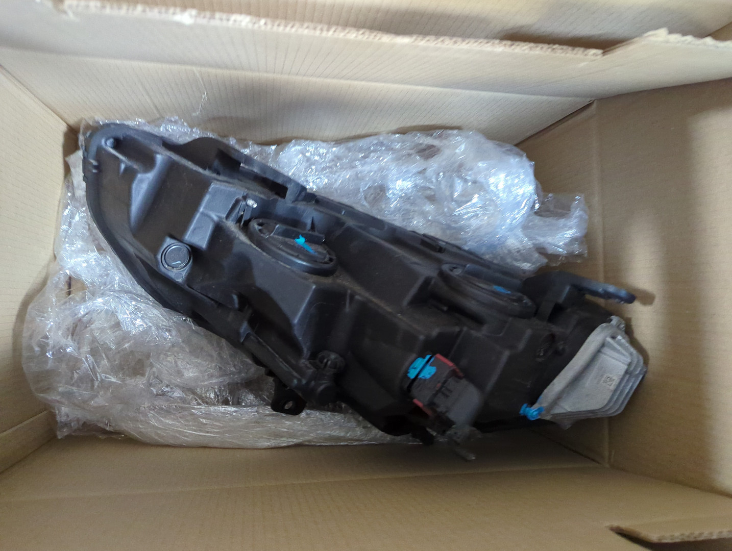 Фара правая