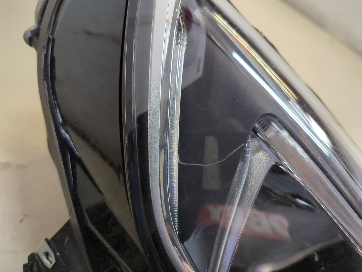 Фара правая