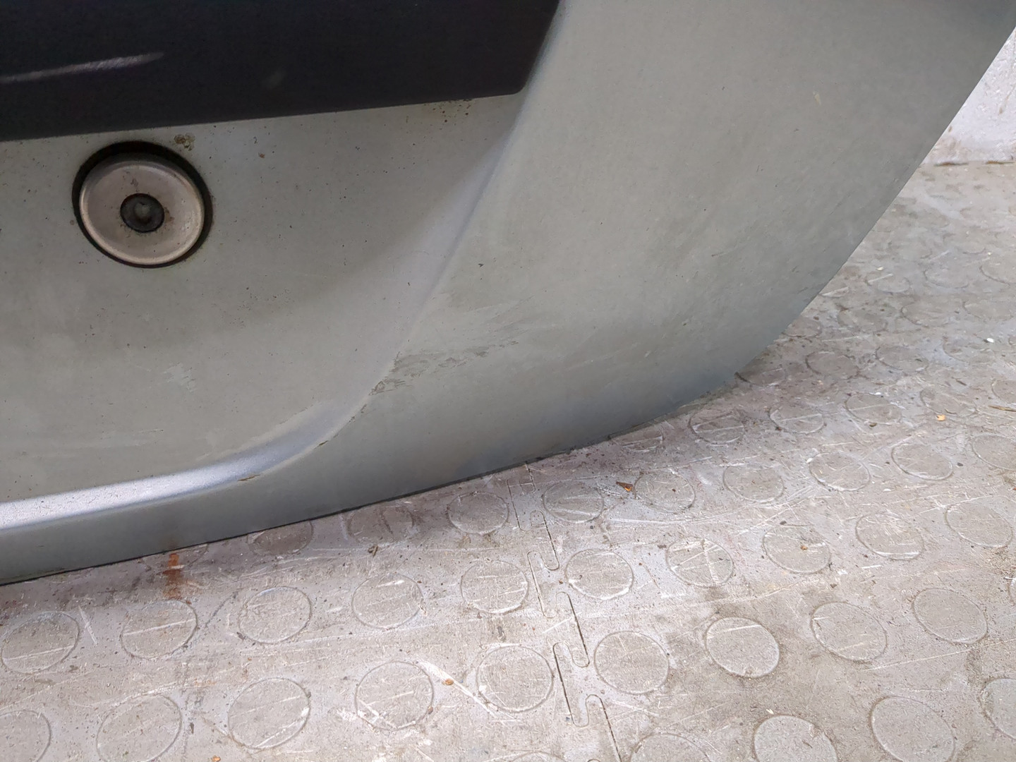 Дверь багажника