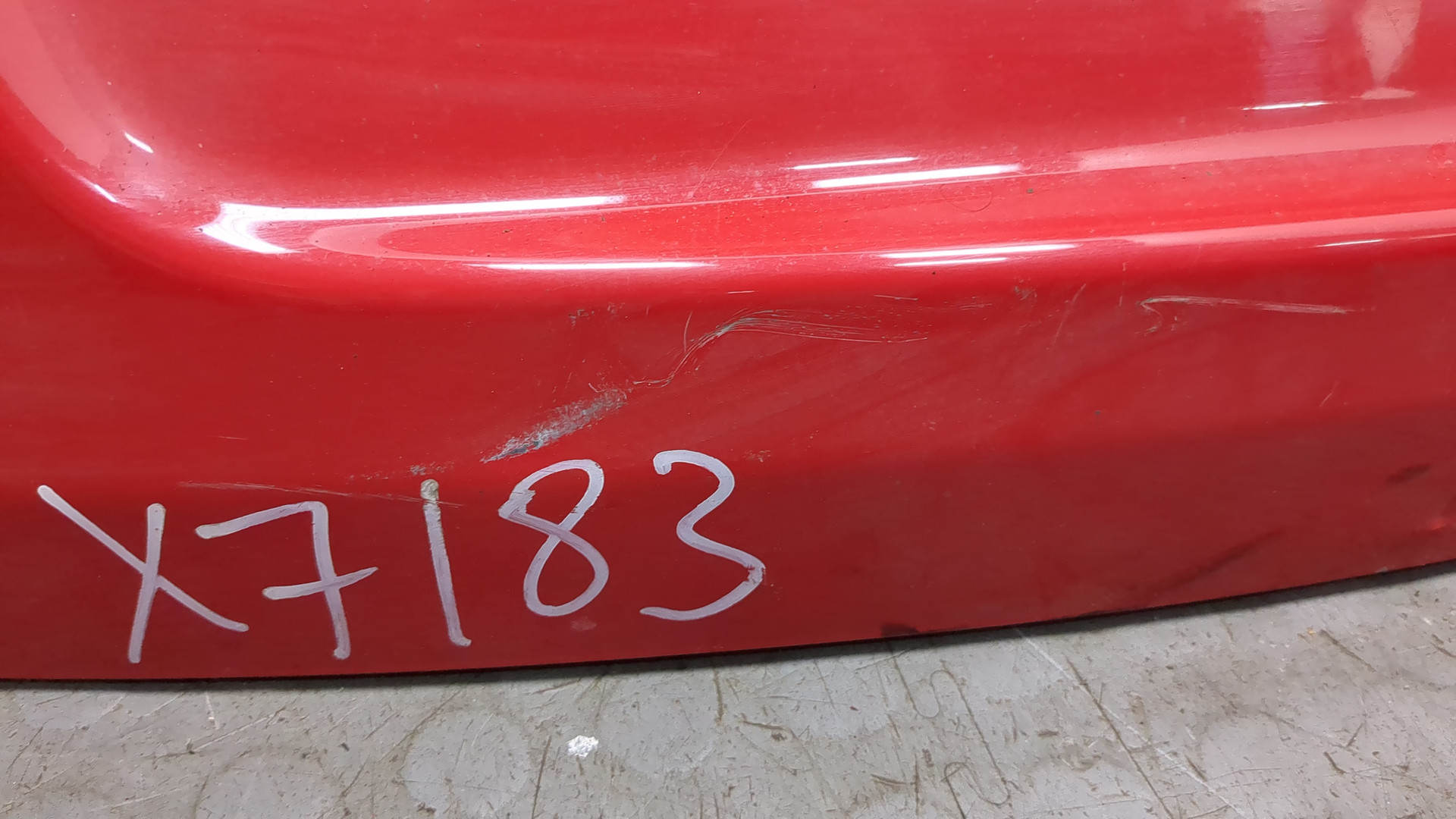 Дверь багажника