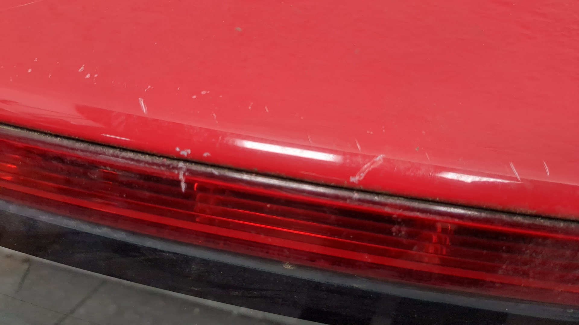 Дверь багажника