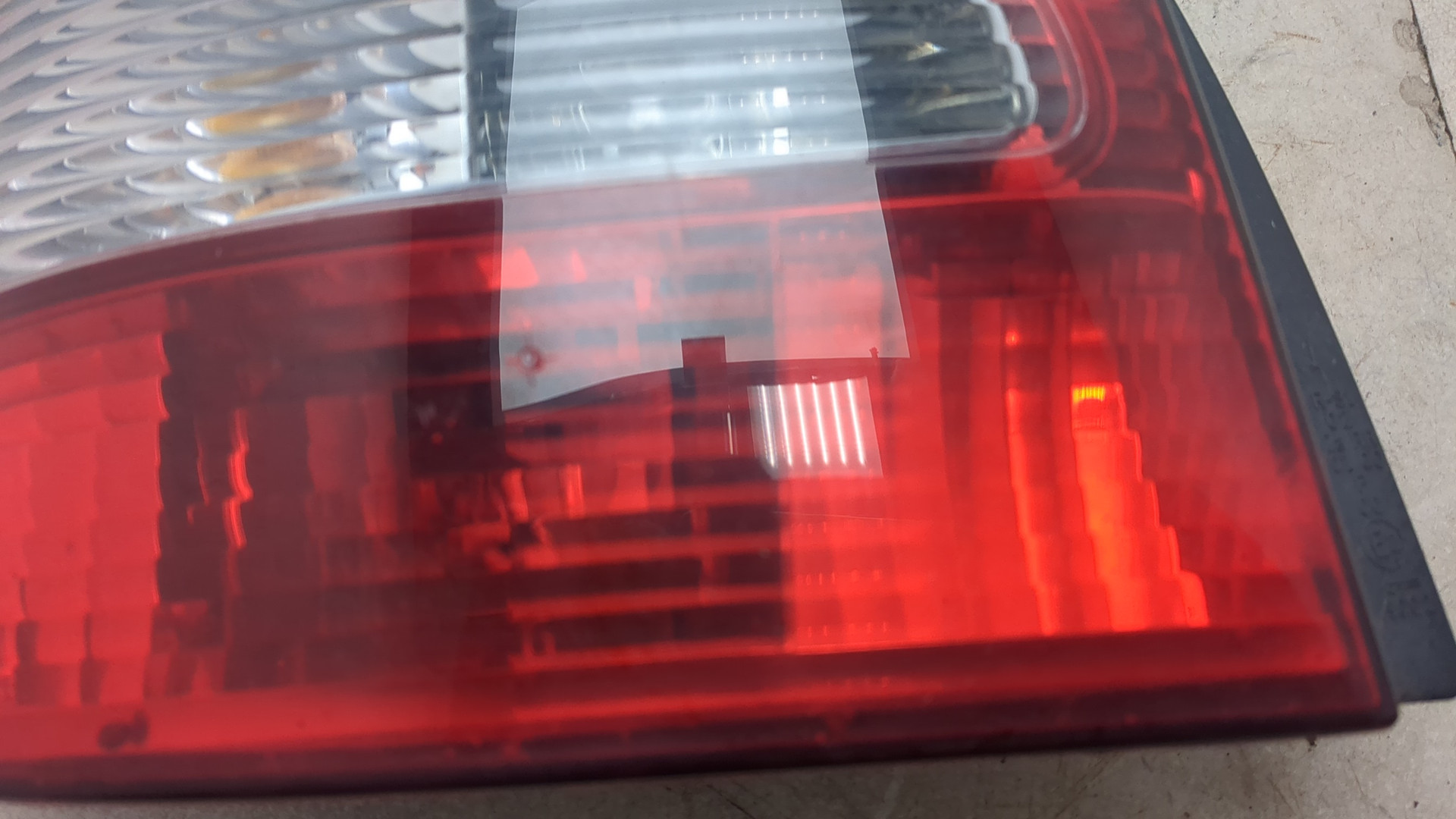 Фонарь задний левый