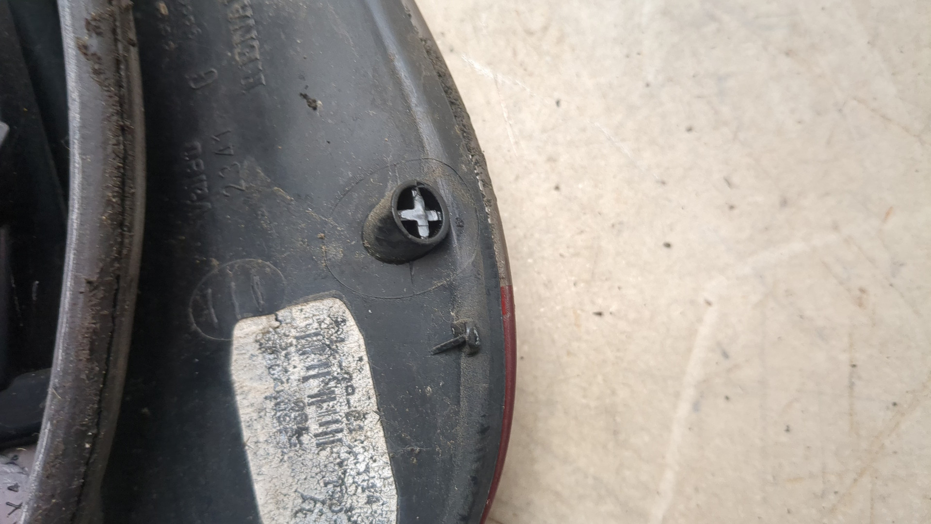 Фонарь задний левый