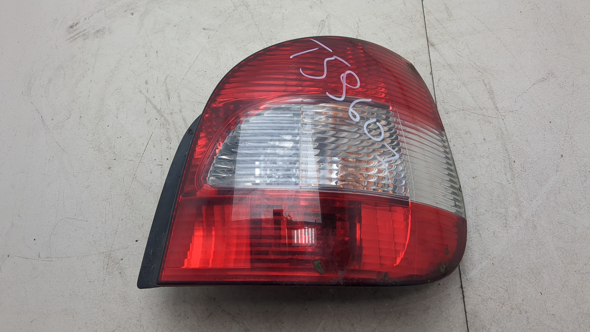 Фонарь задний правый