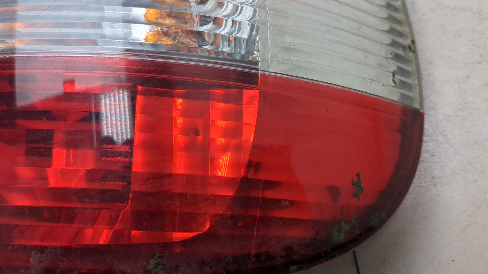 Фонарь задний правый