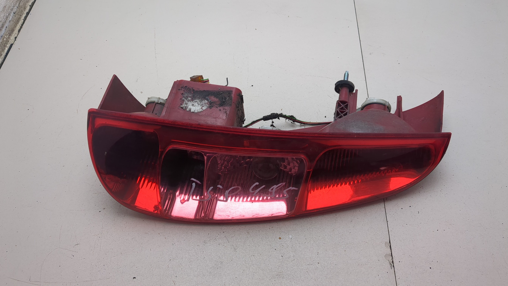 Фонарь задний левый