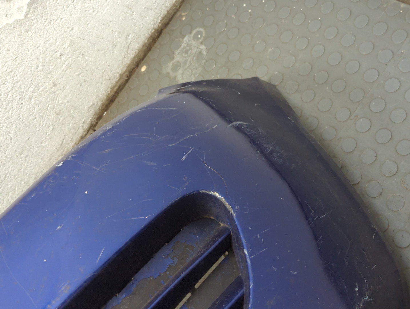 Бампер передний