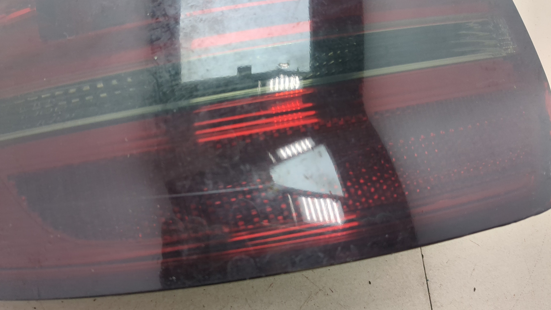 Фонарь задний левый