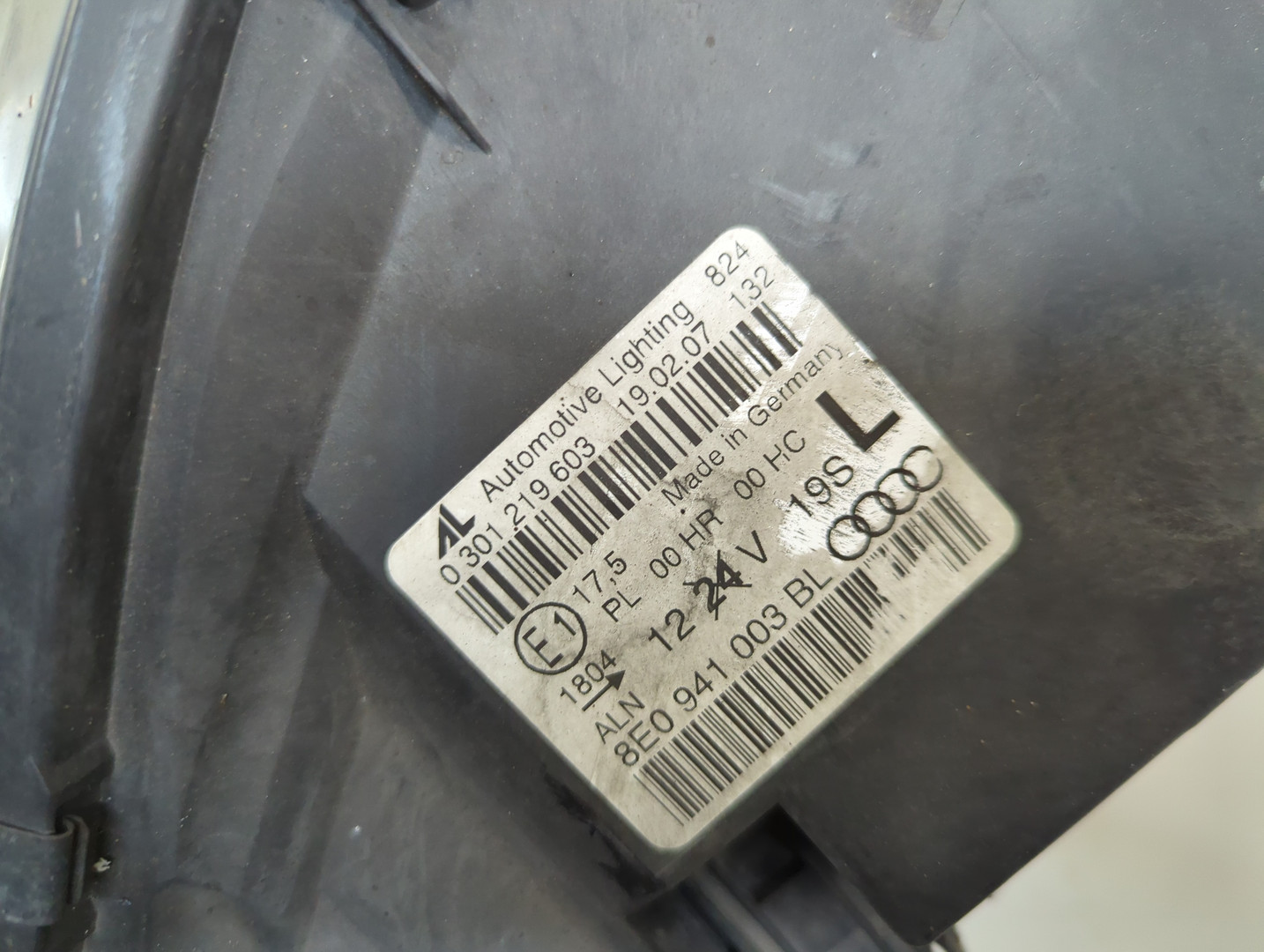 Фара левая
