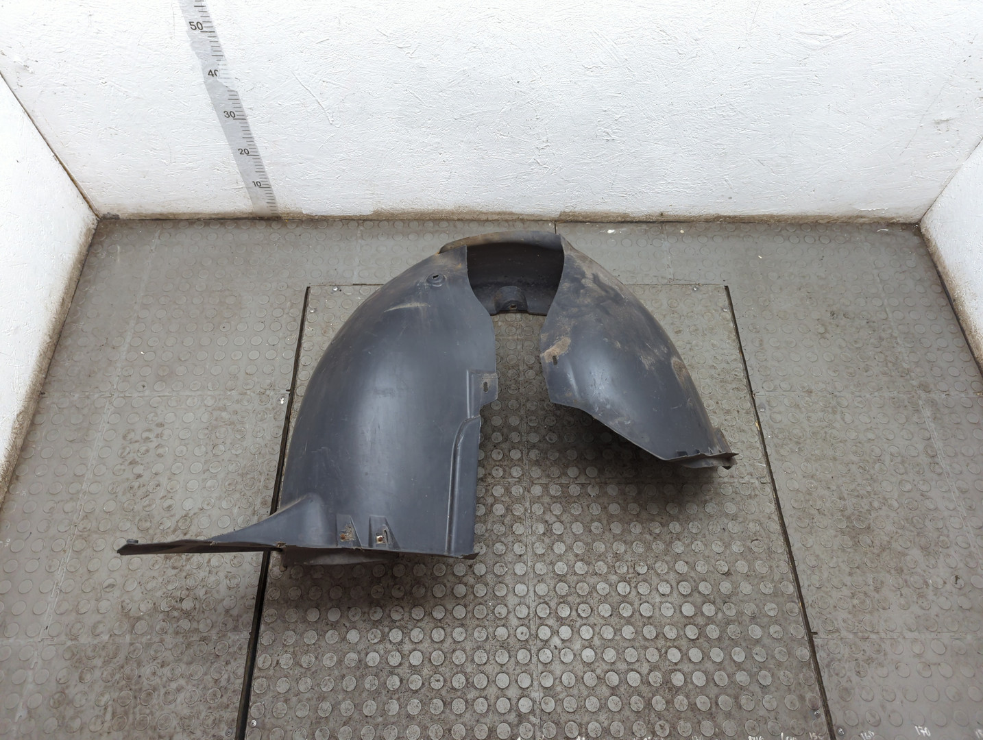 Локер передний правый