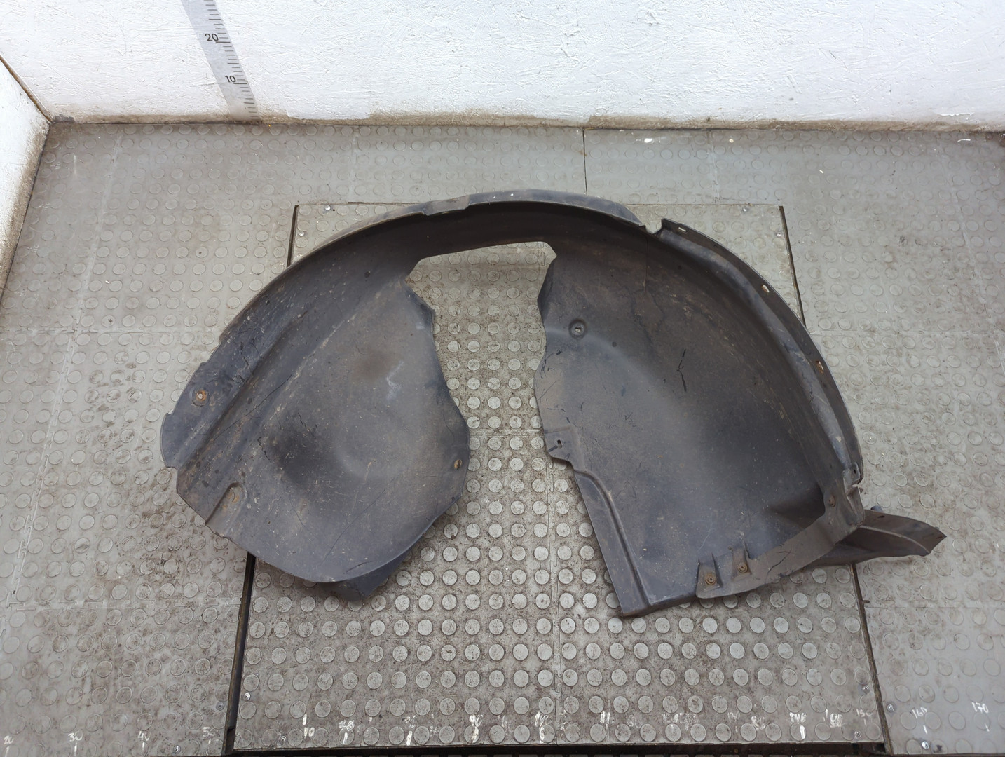 Локер передний правый