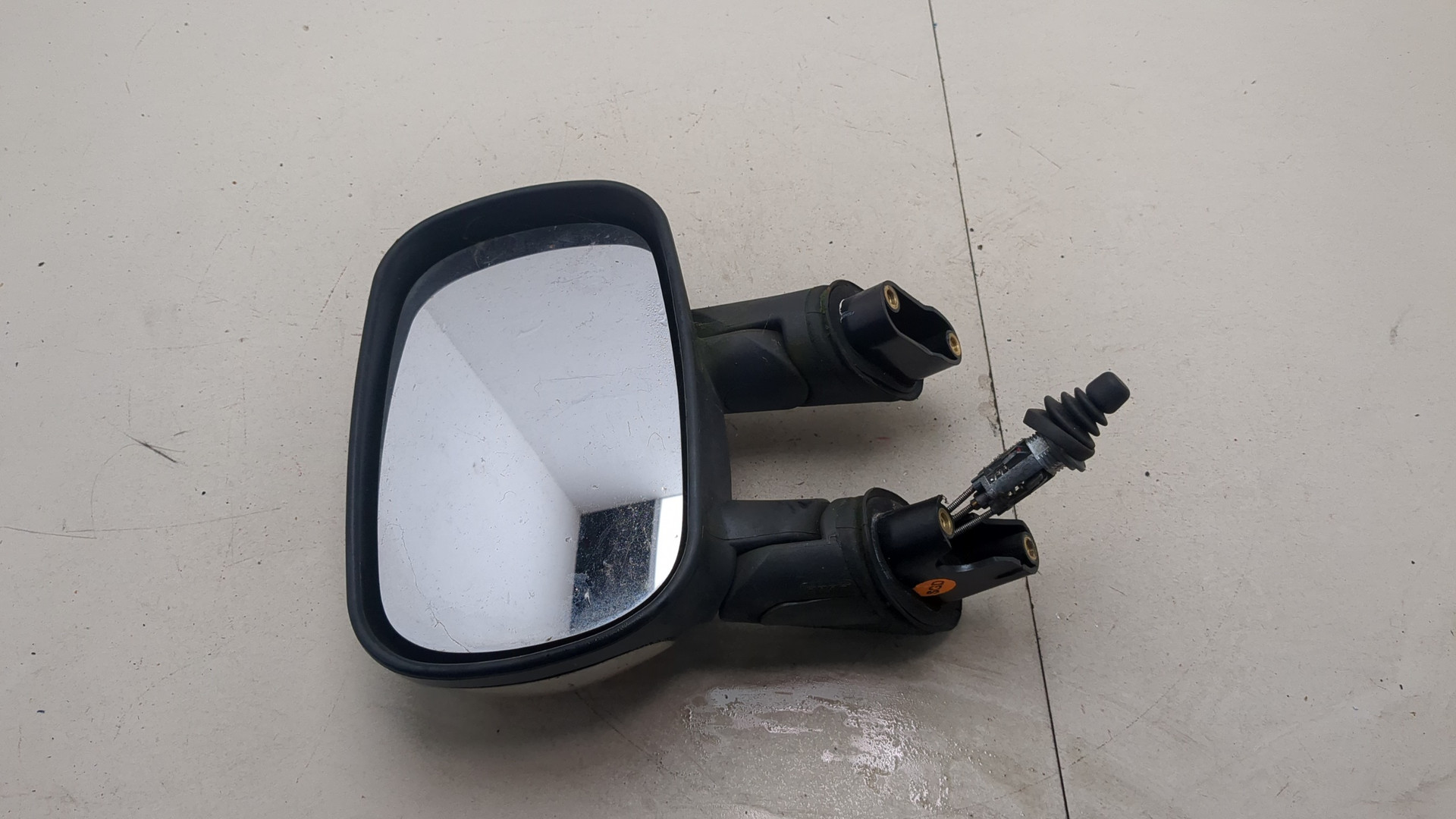 Зеркало левое электрическое