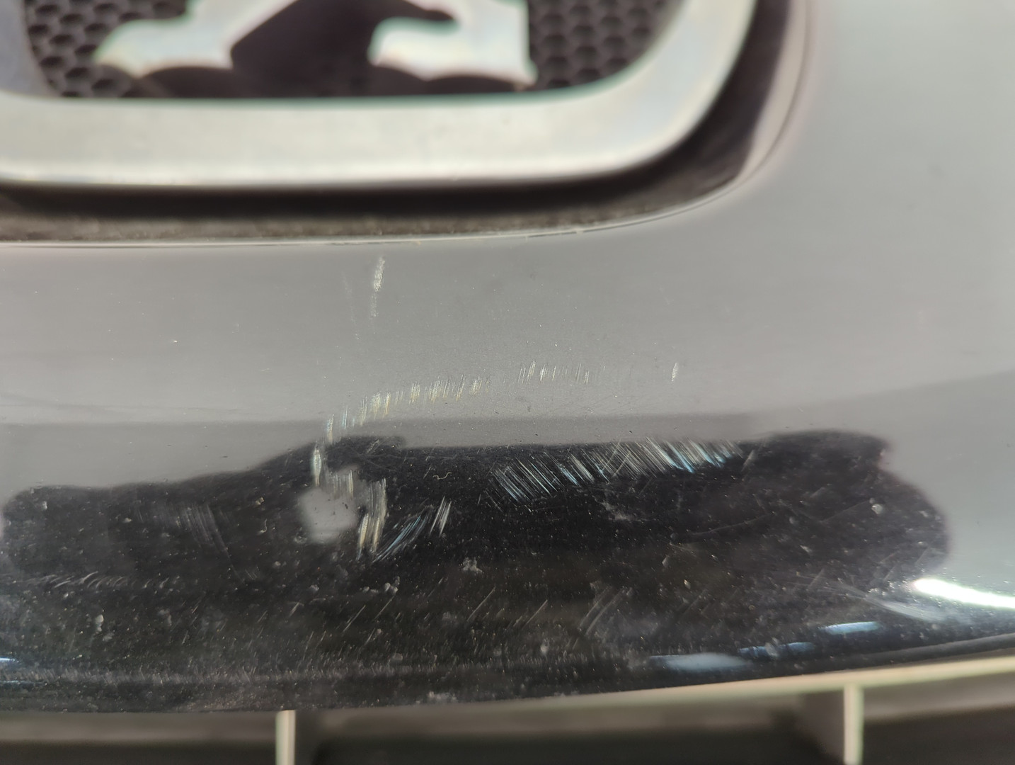 Бампер передний