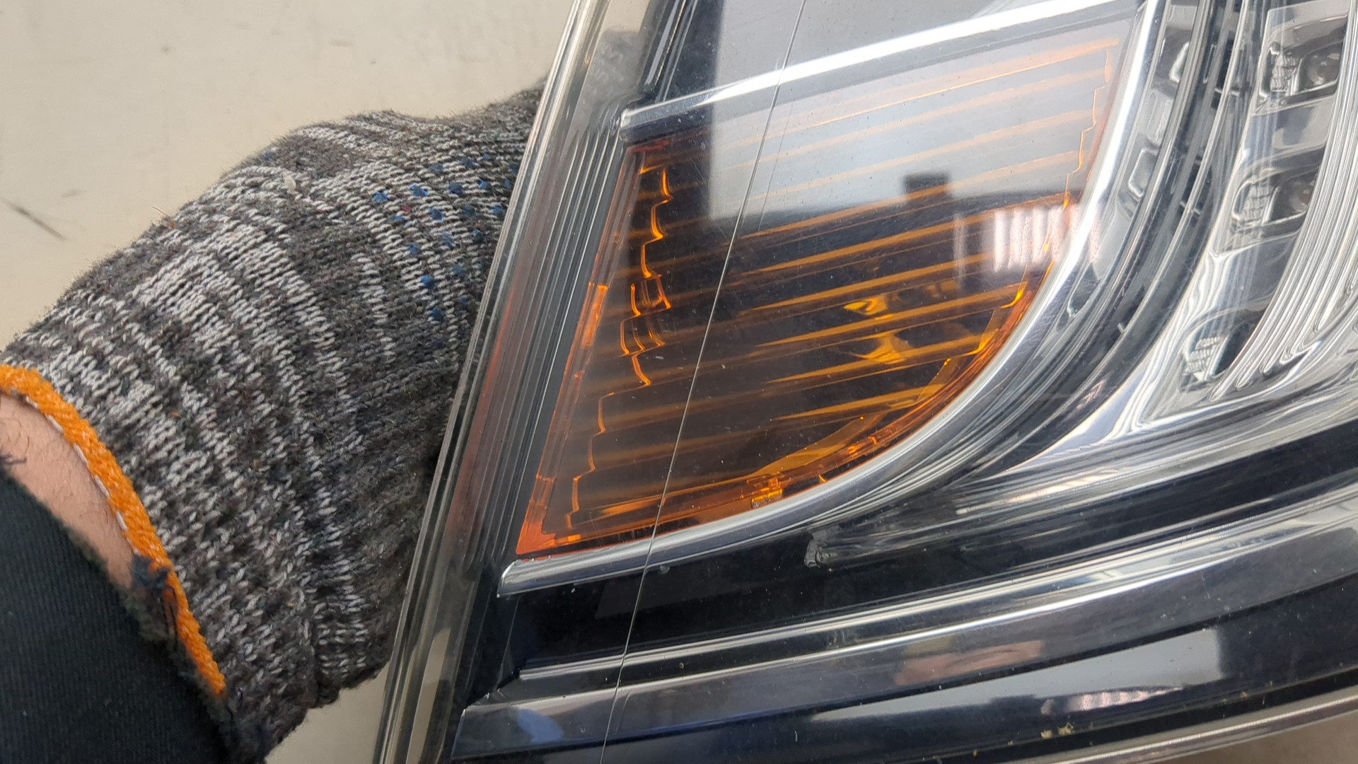 Фонарь задний правый