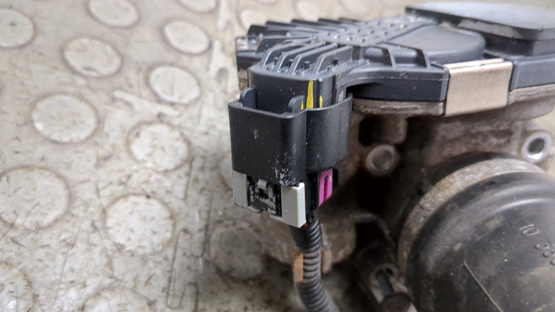 Заслонка дроссельная электрическая