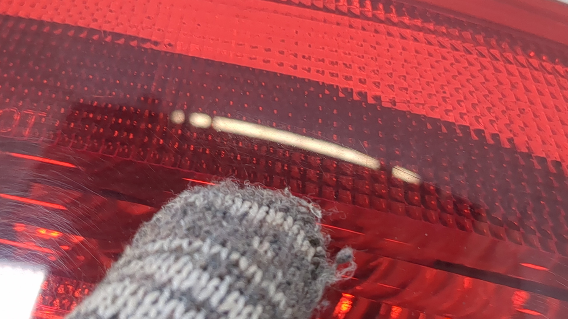 Фонарь задний правый