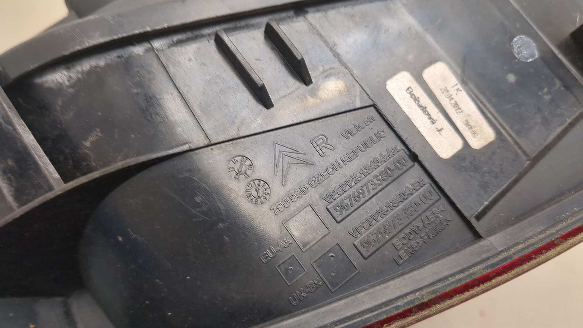 Фонарь задний правый