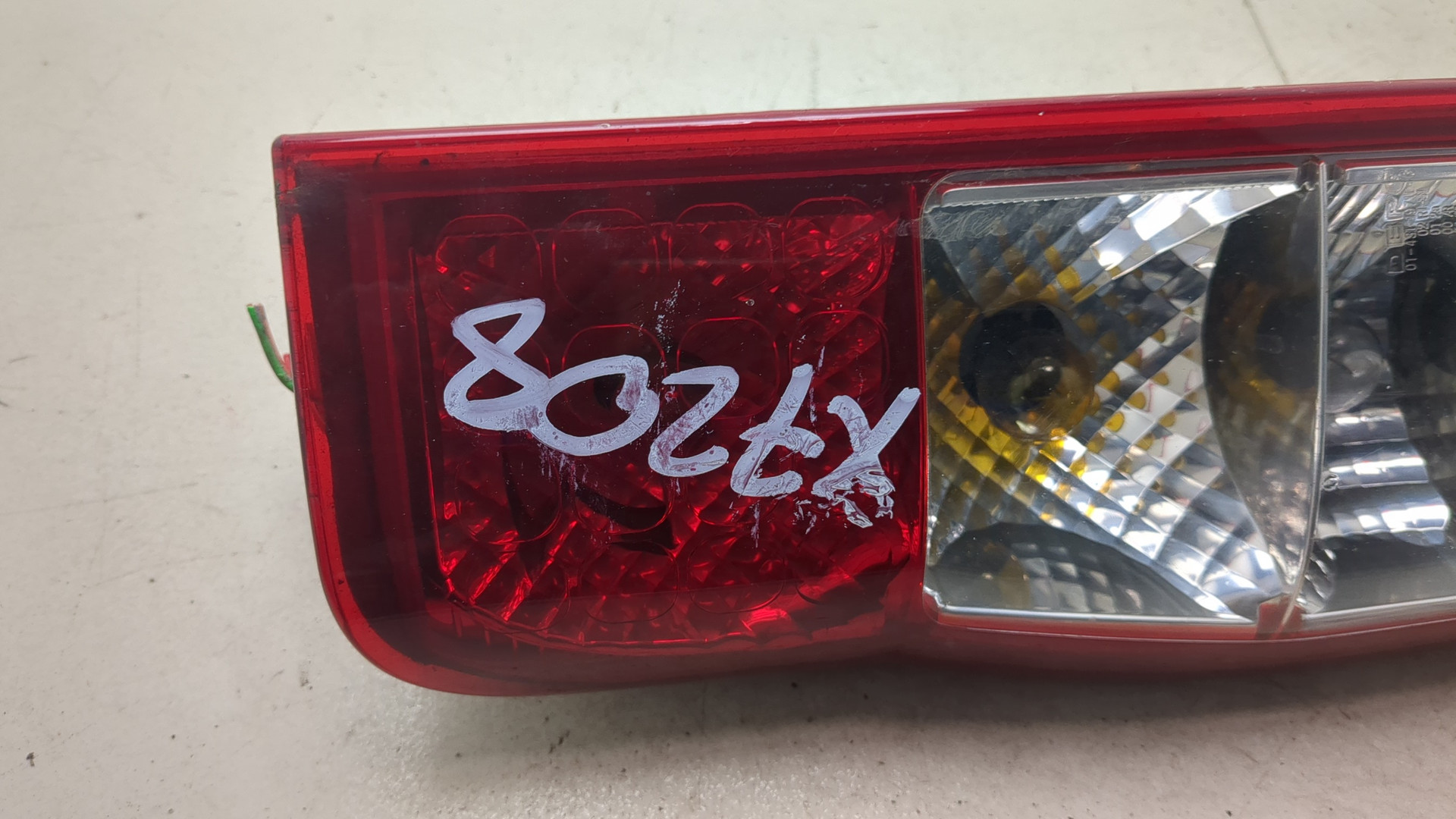 Фонарь задний левый