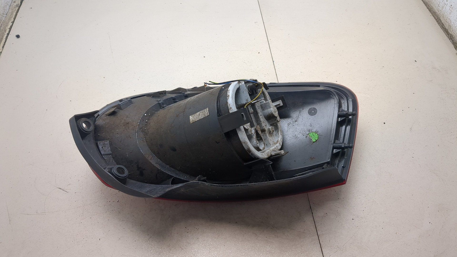 Фонарь задний правый