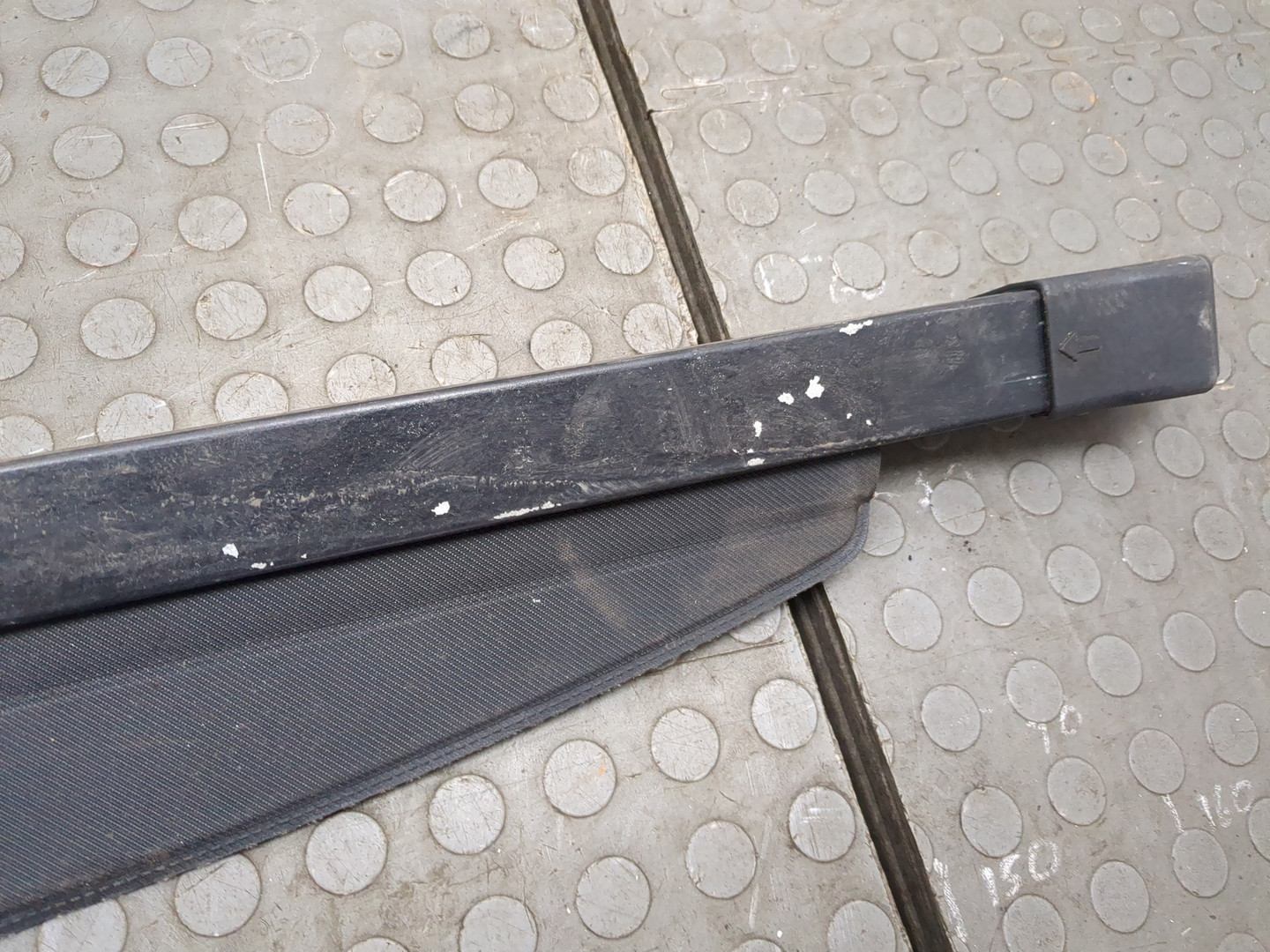 Шторка багажника