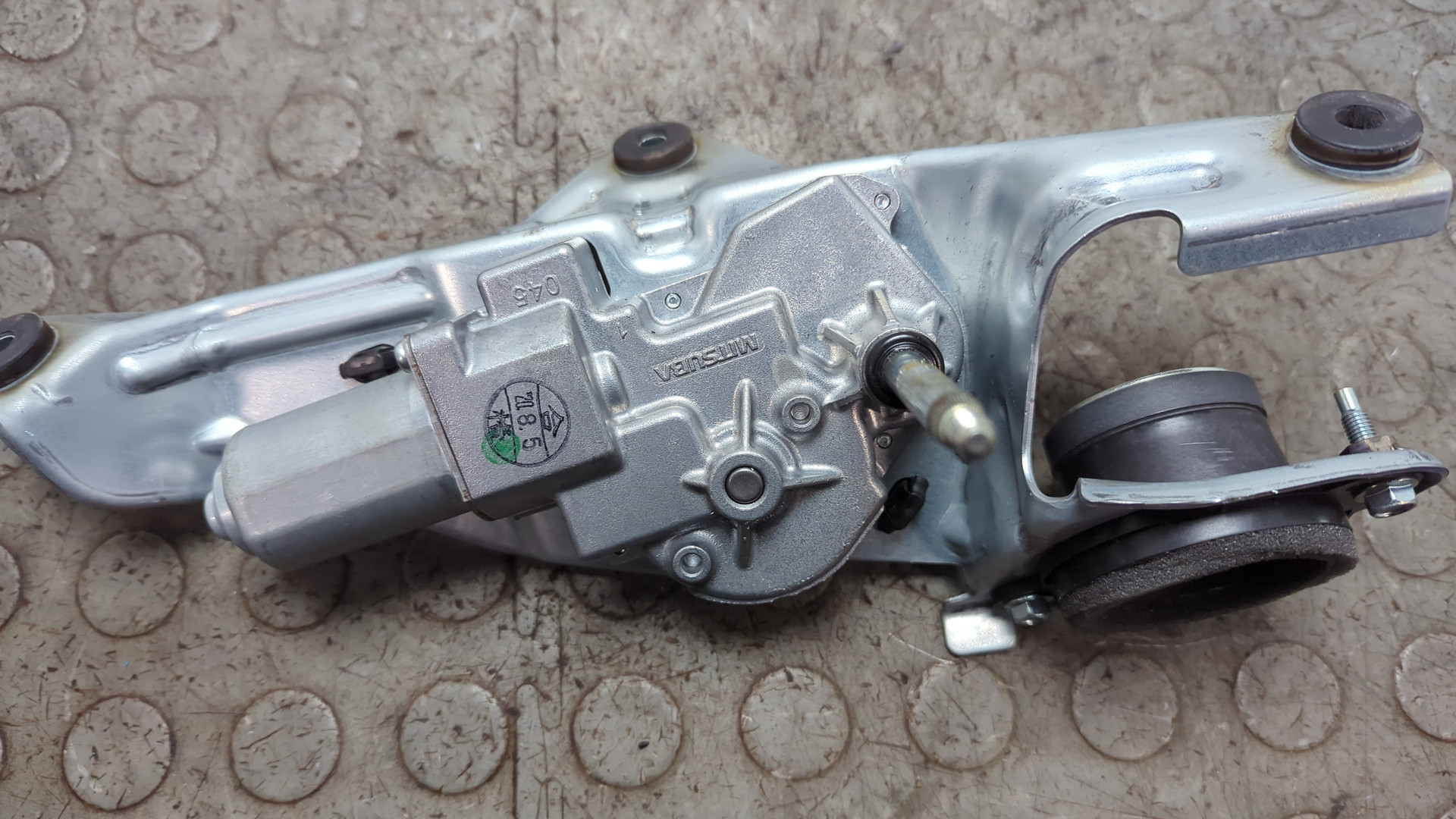 Моторчик стеклоочистителя задний