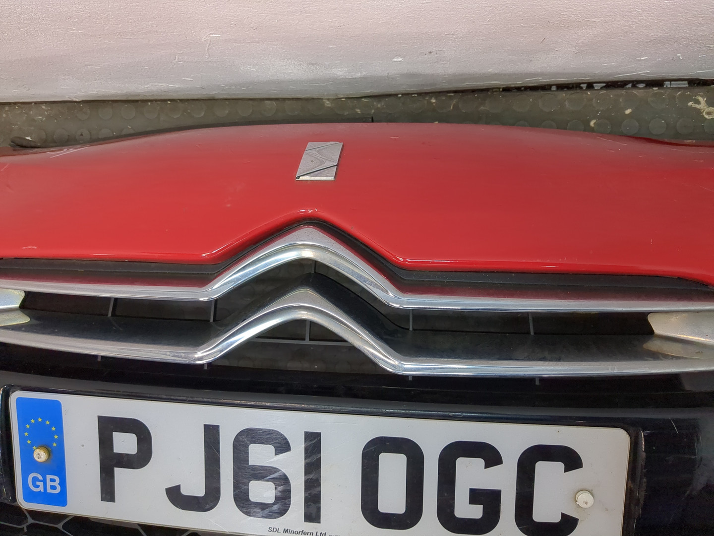 Бампер передний