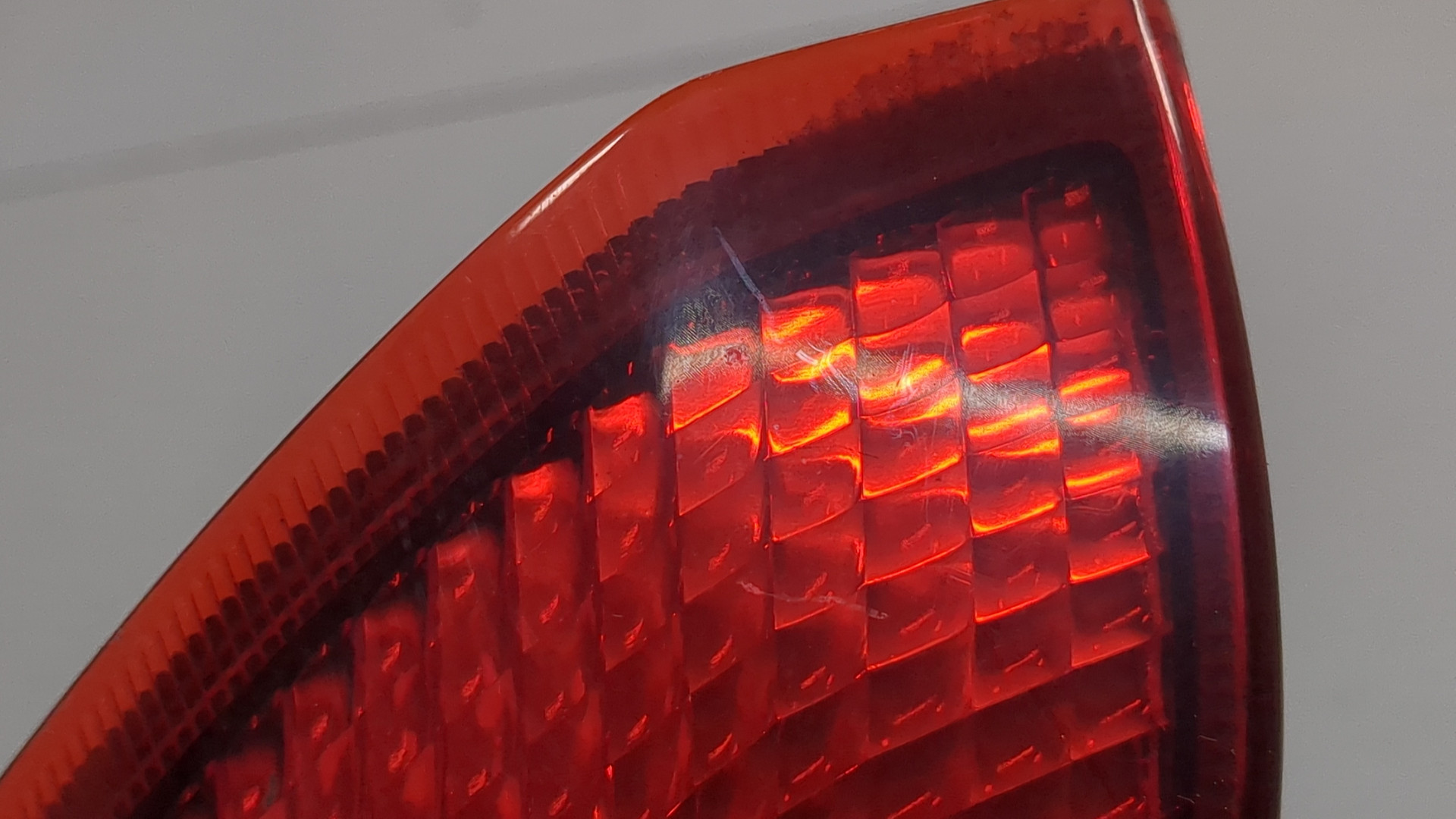 Фонарь задний левый