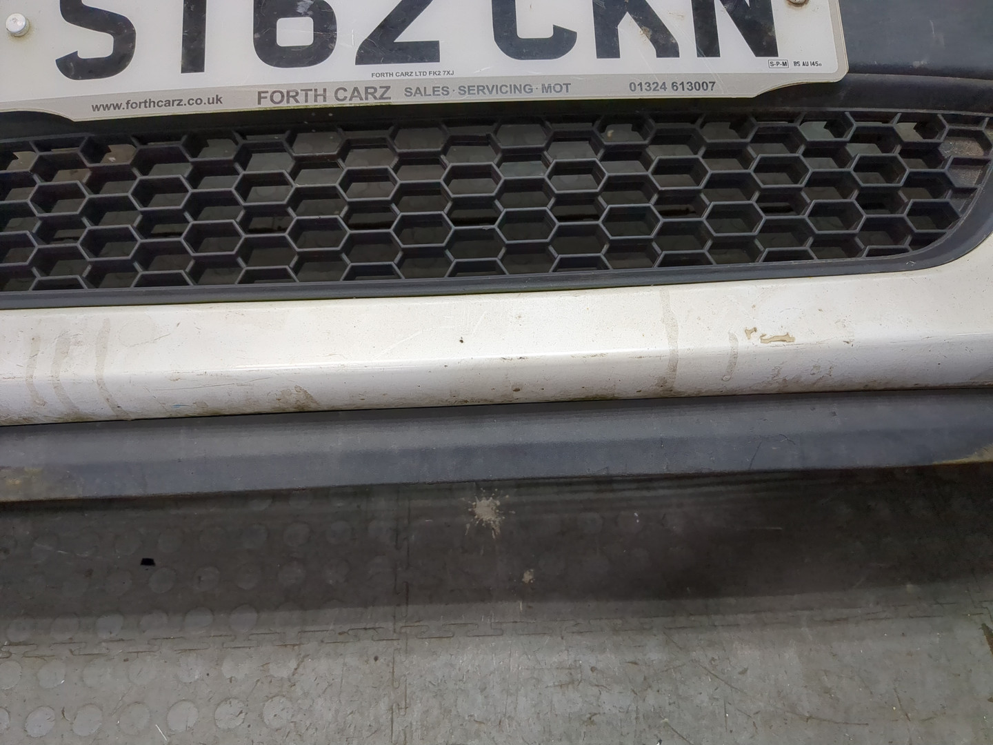 Бампер передний