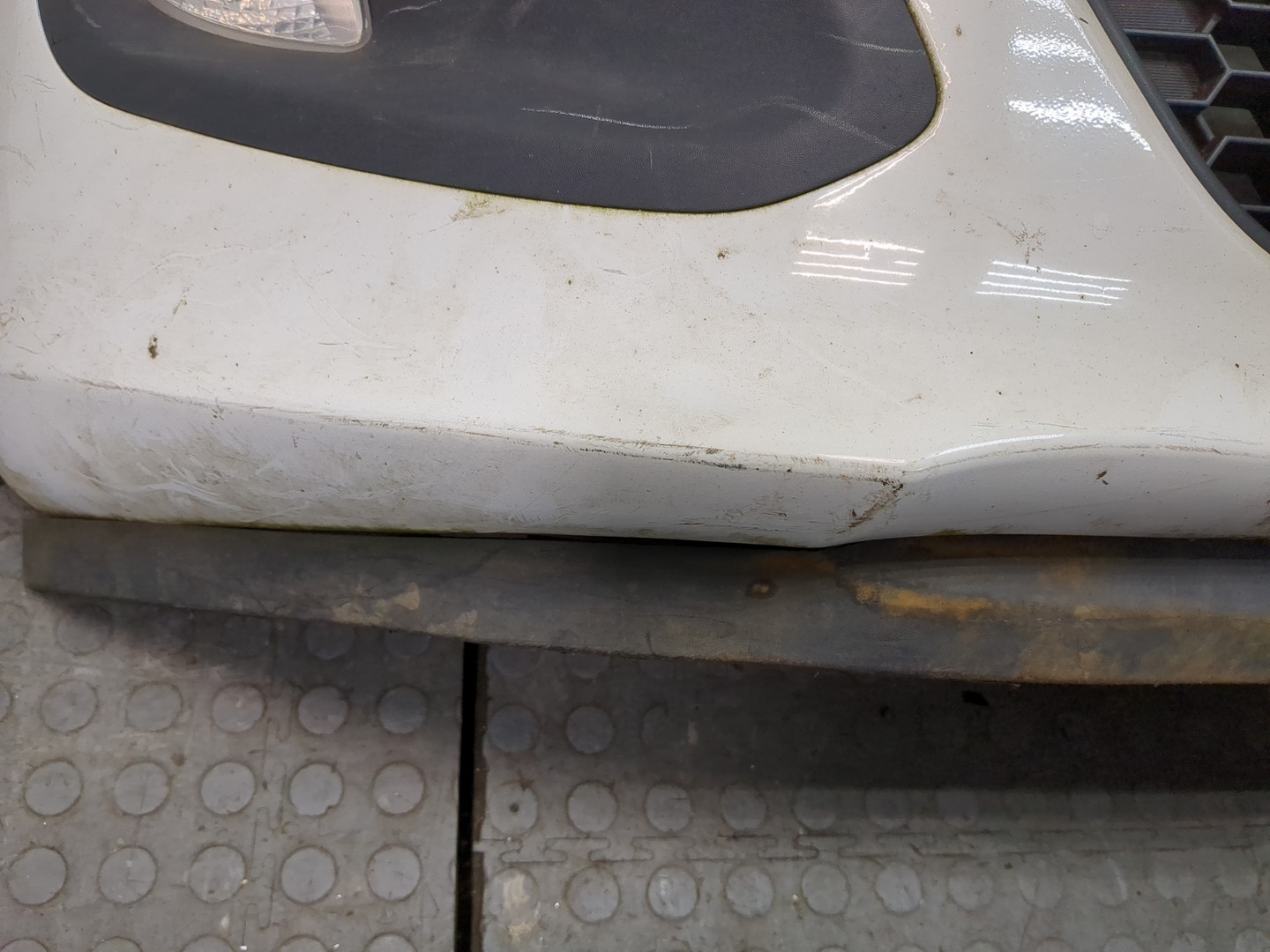 Бампер передний