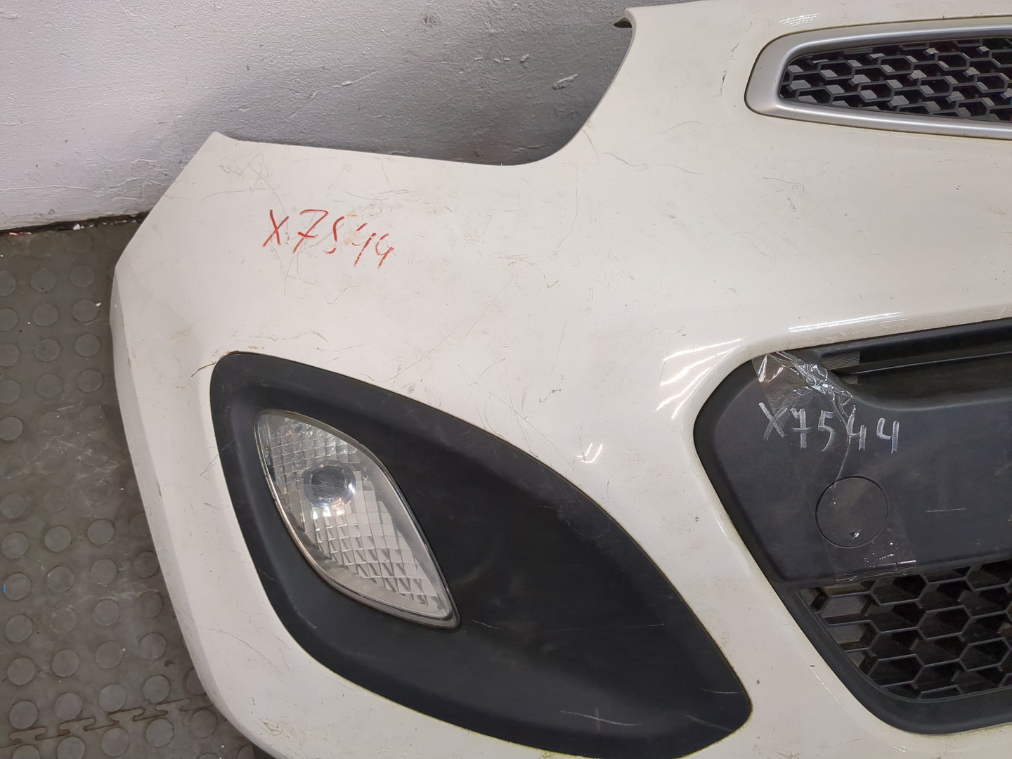 Бампер передний