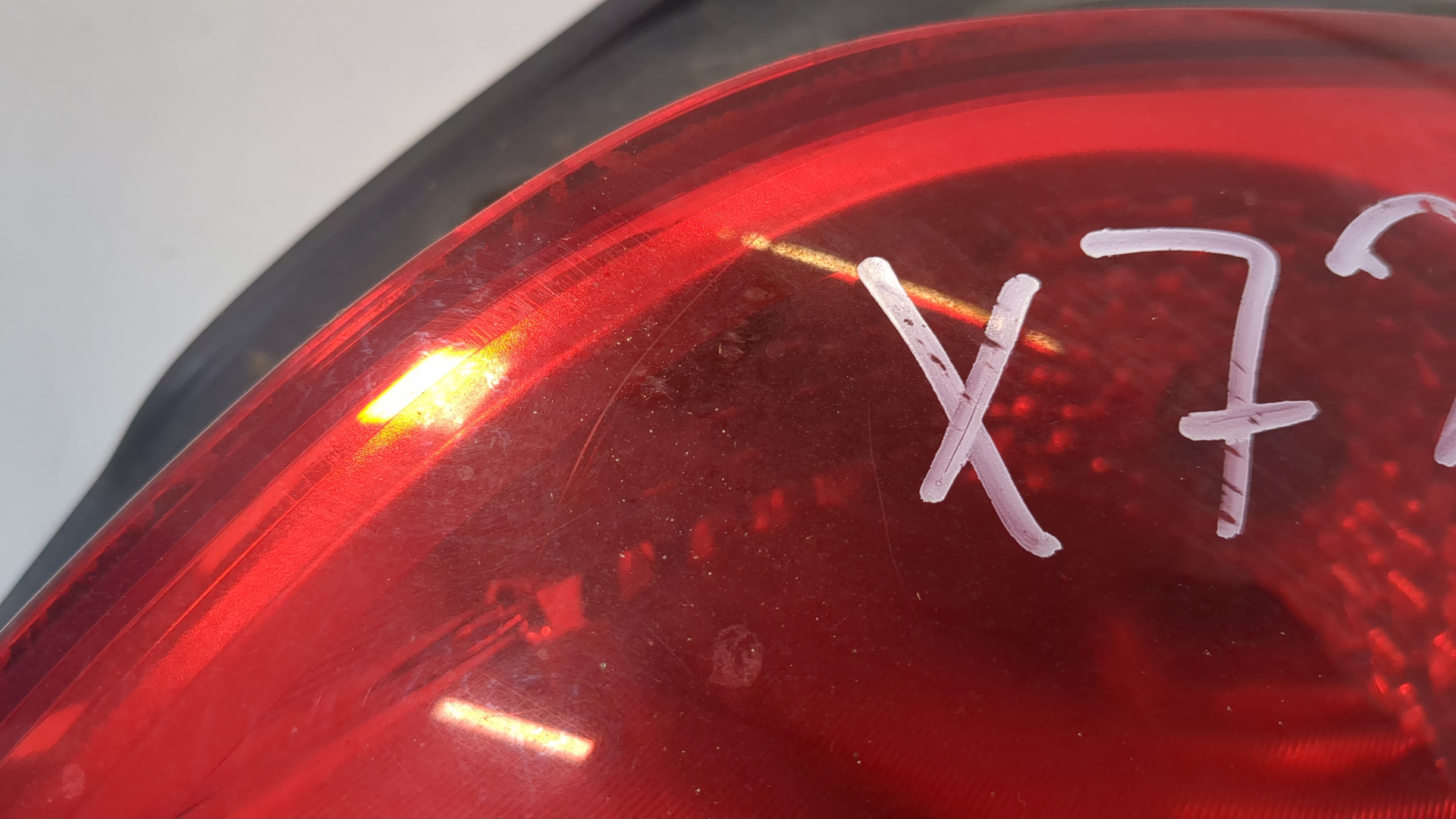 Фонарь задний правый