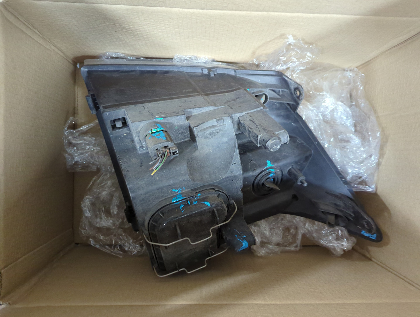 Фара правая