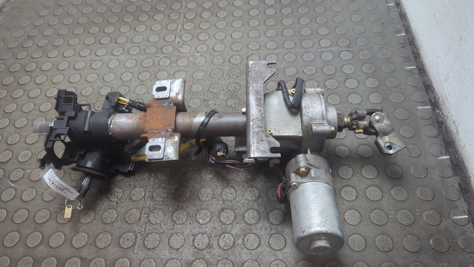 Серводвигатель рулевой рейки