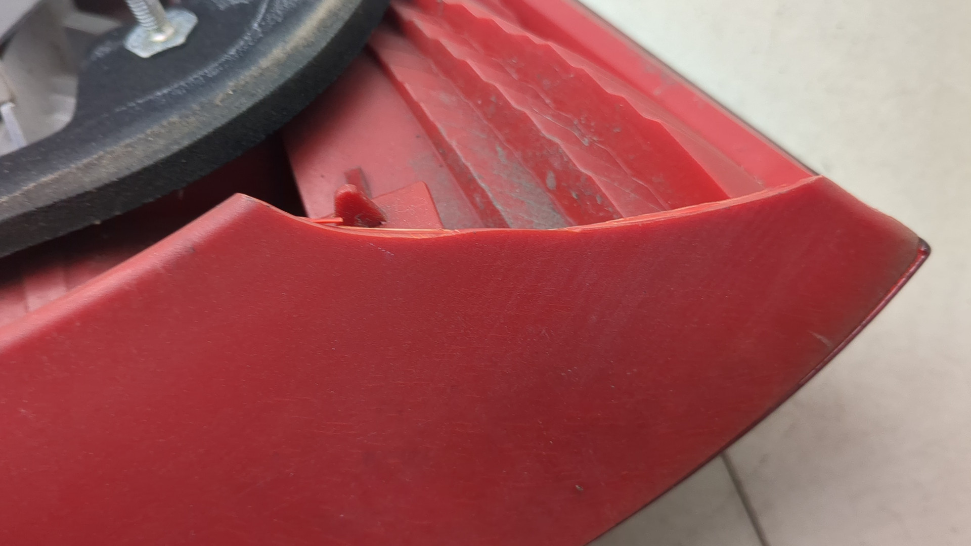 Фонарь задний правый