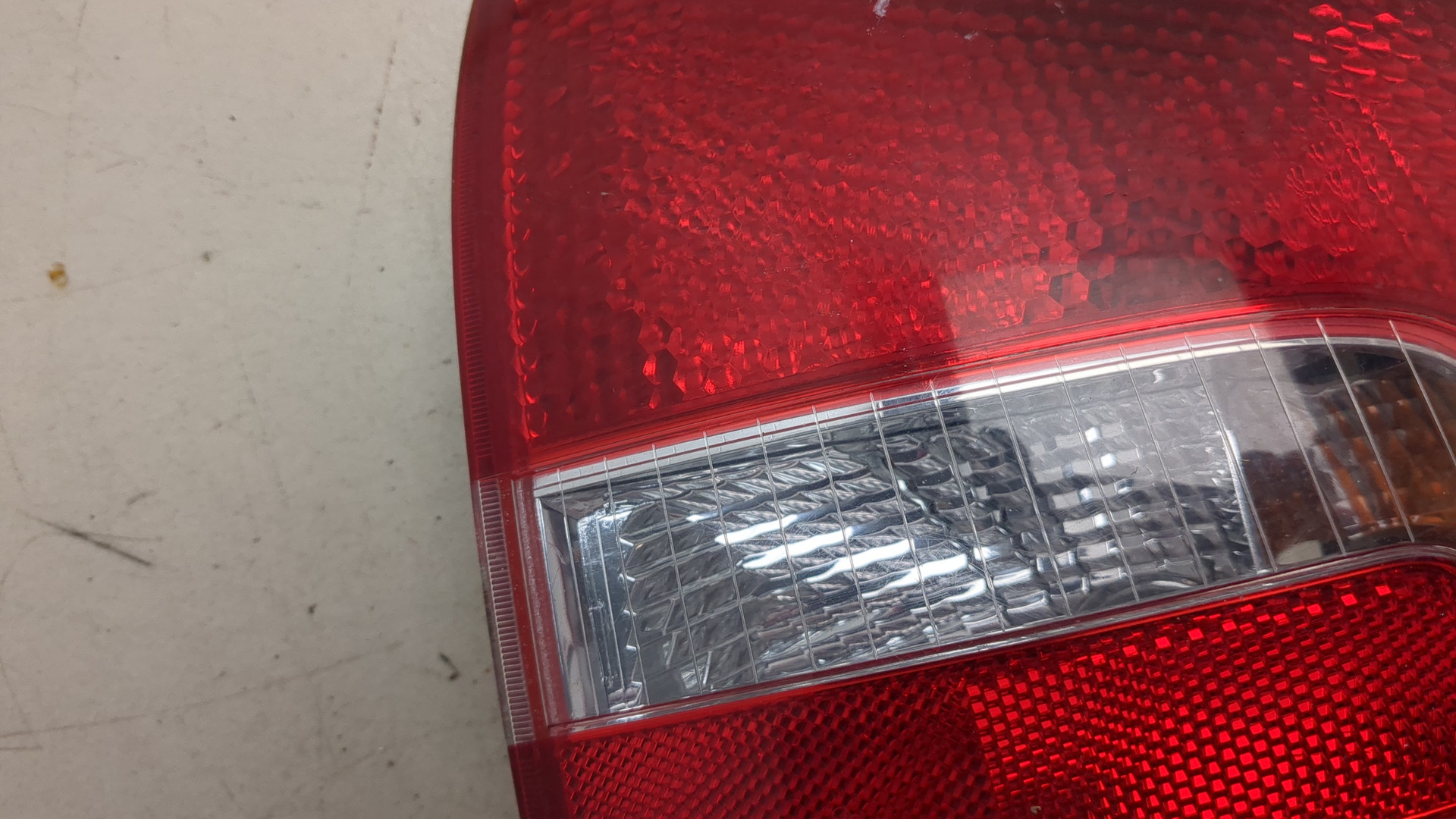 Фонарь задний правый