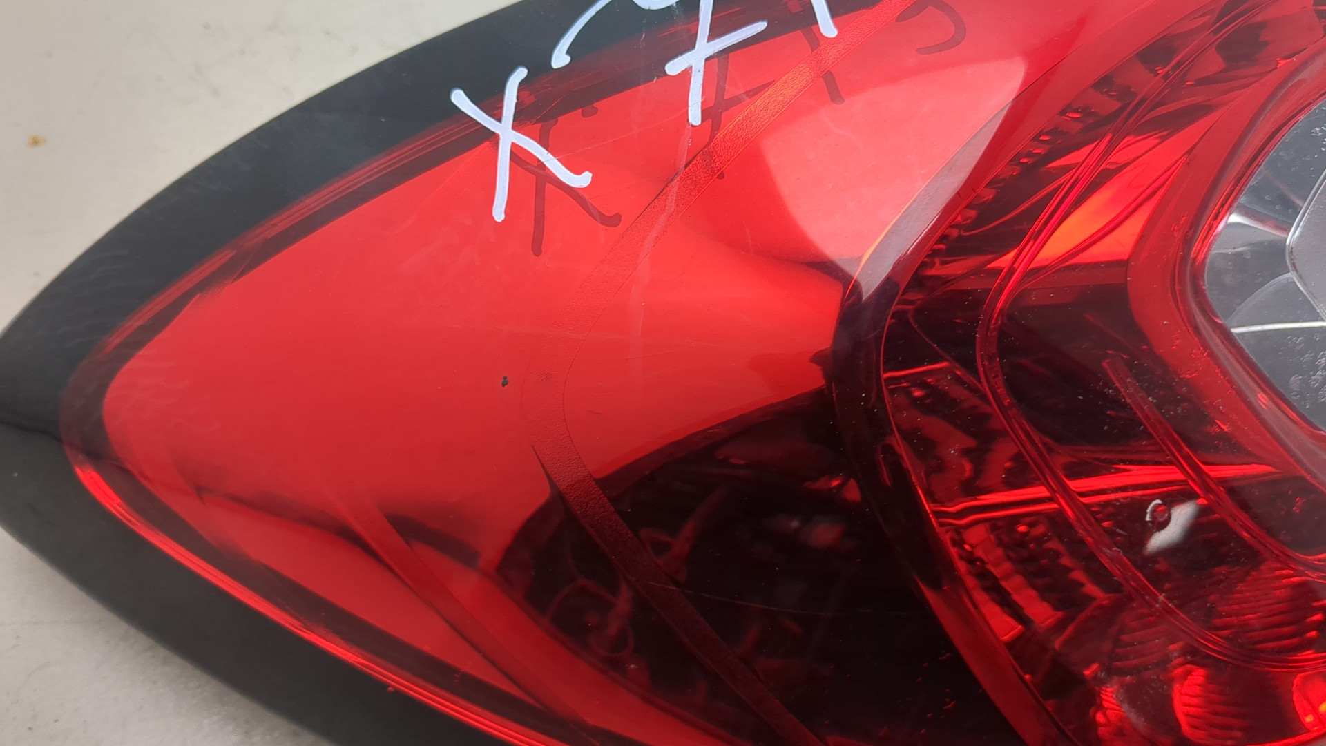 Фонарь задний левый