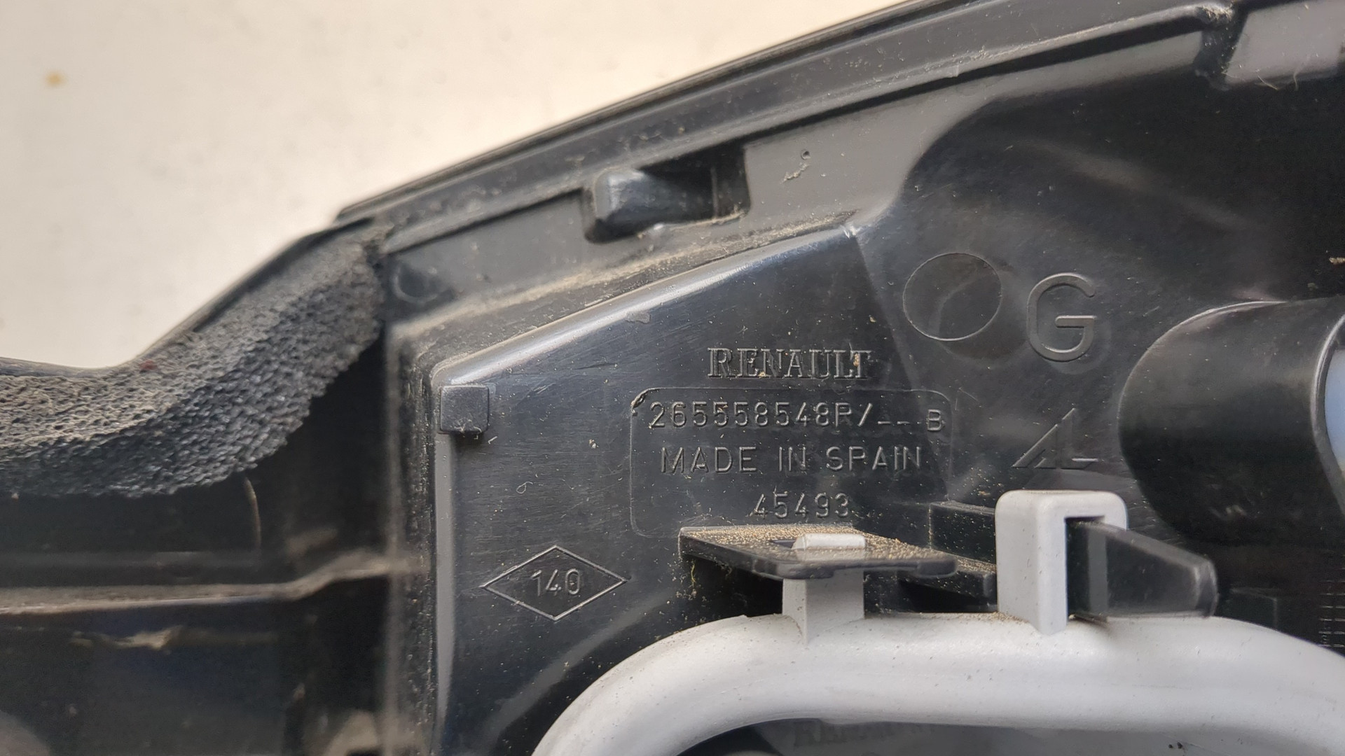 Фонарь задний левый