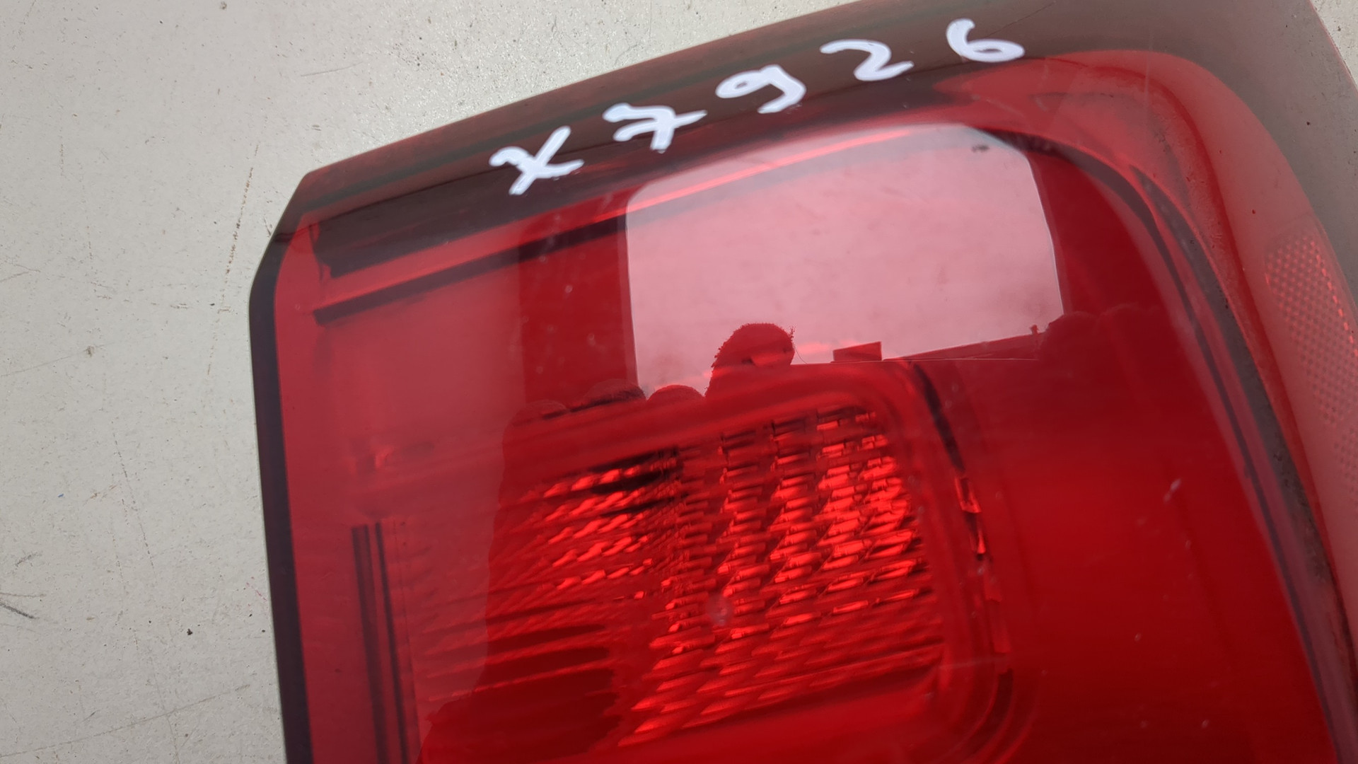 Фонарь задний правый