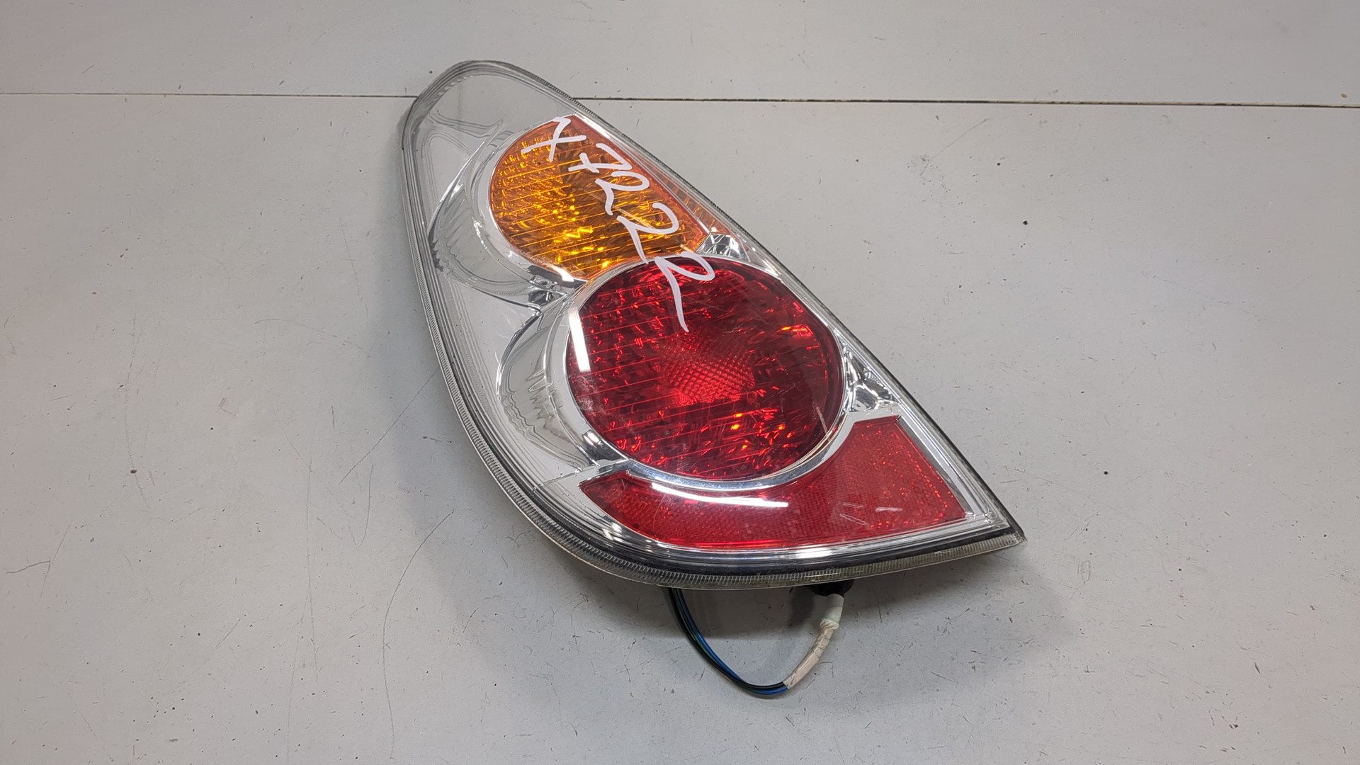 Фонарь задний левый