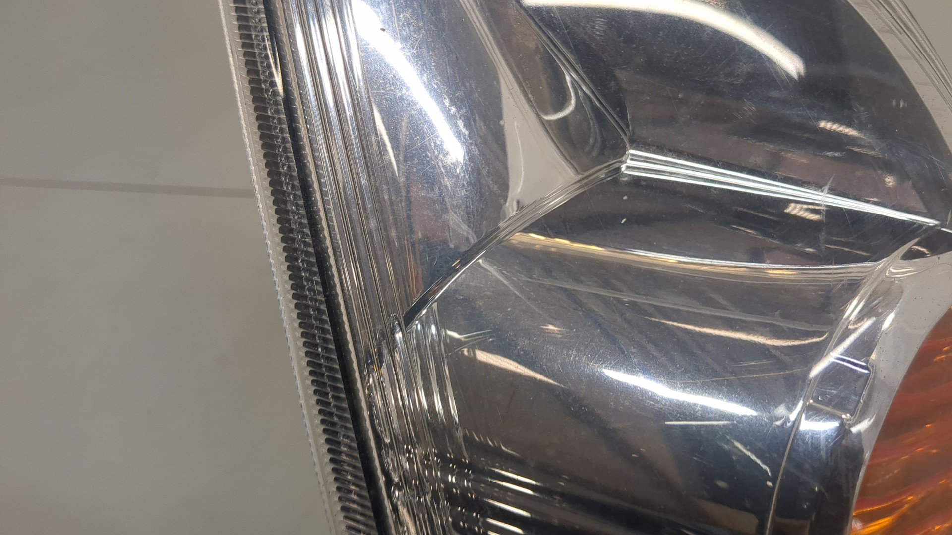 Фонарь задний левый