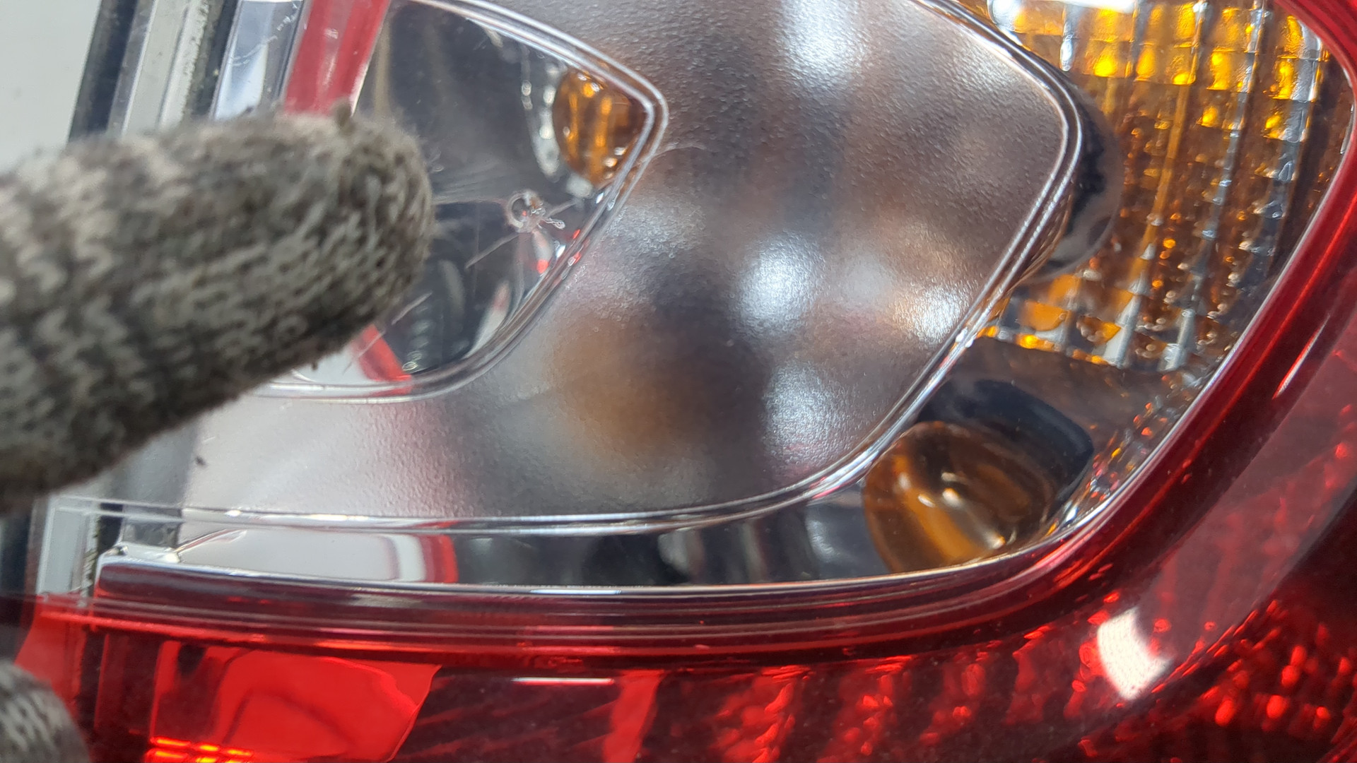 Фонарь задний правый