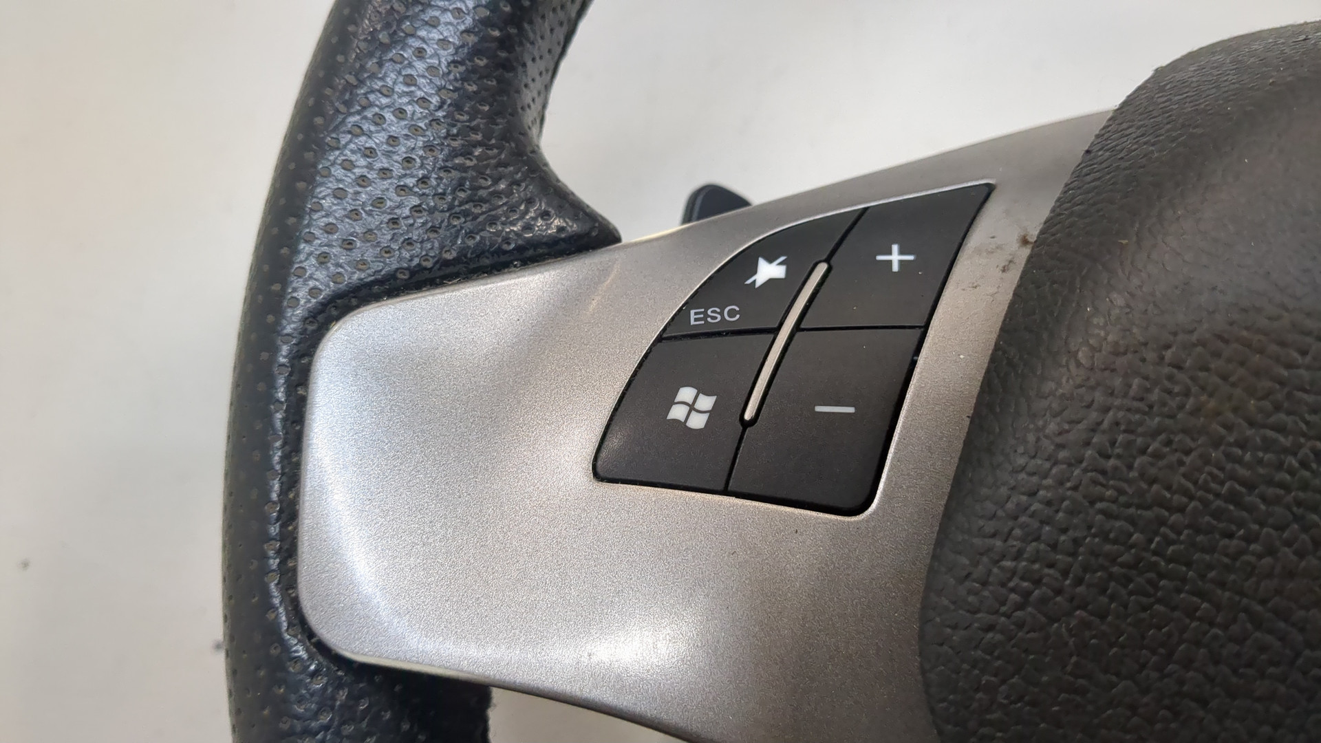 Рулевое колесо (руль)