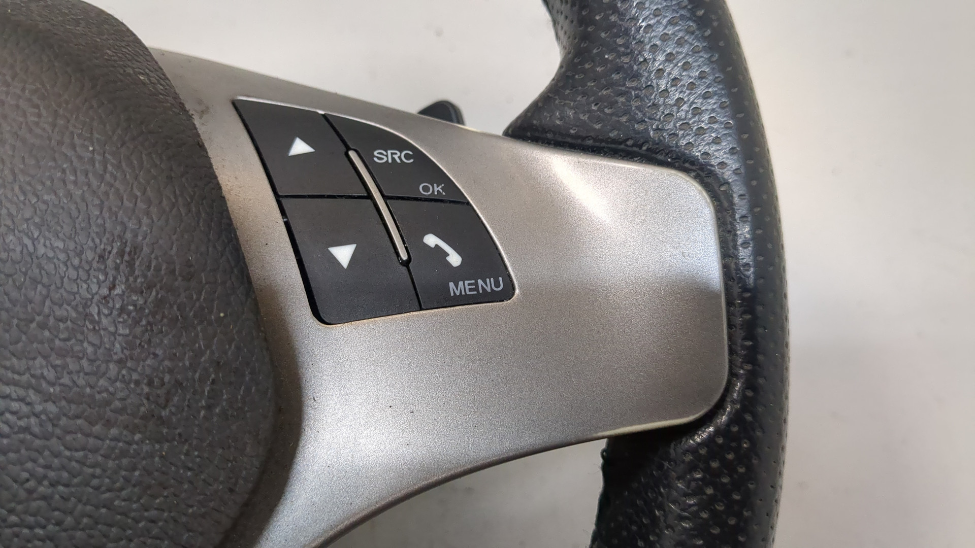 Рулевое колесо (руль)