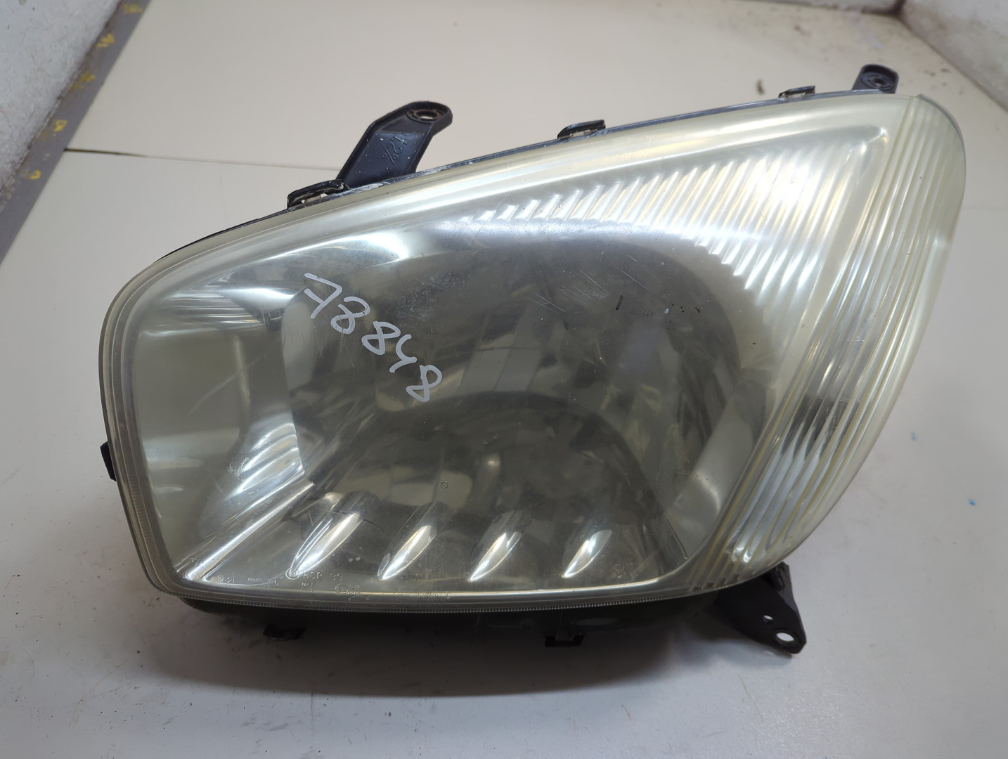 Фара левая