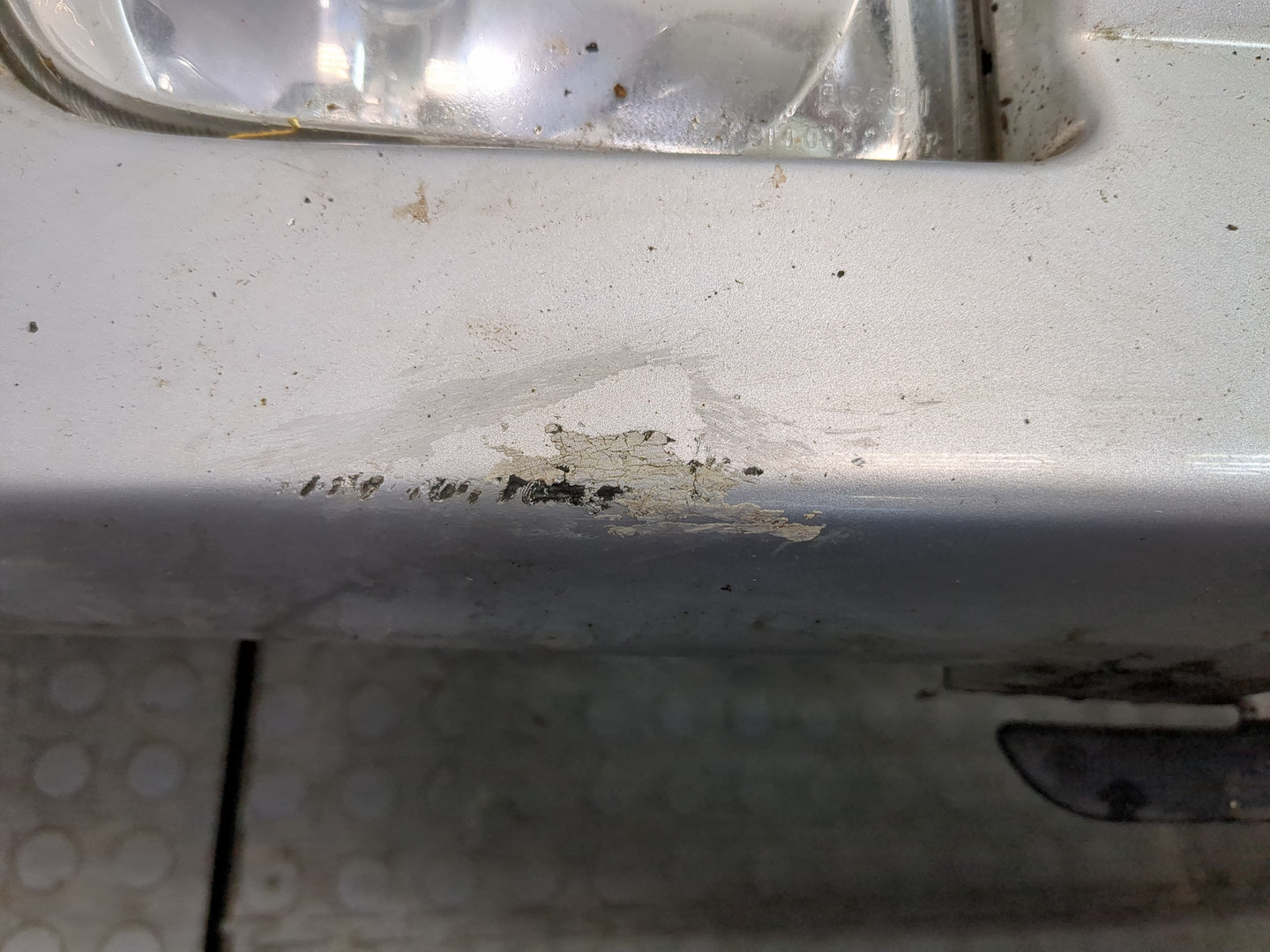 Бампер передний