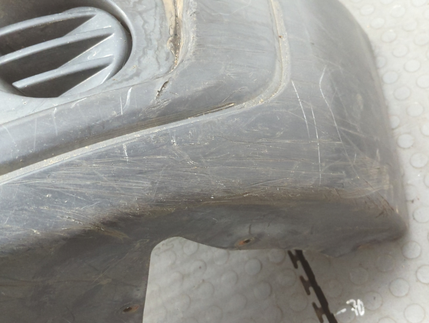 Бампер передний