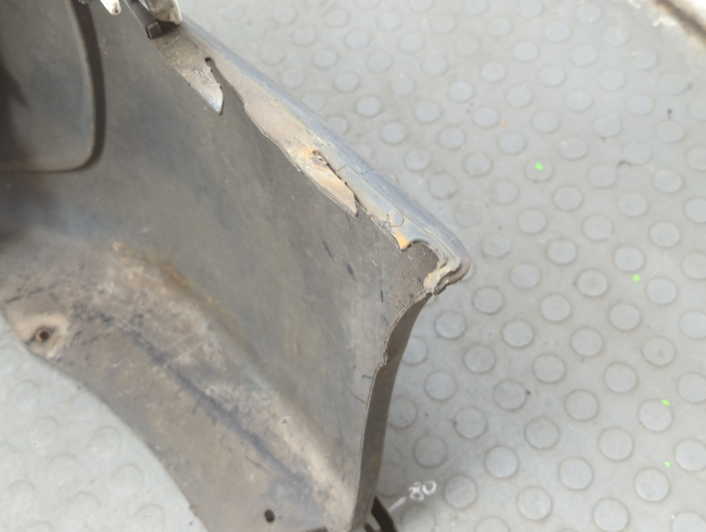 Бампер передний